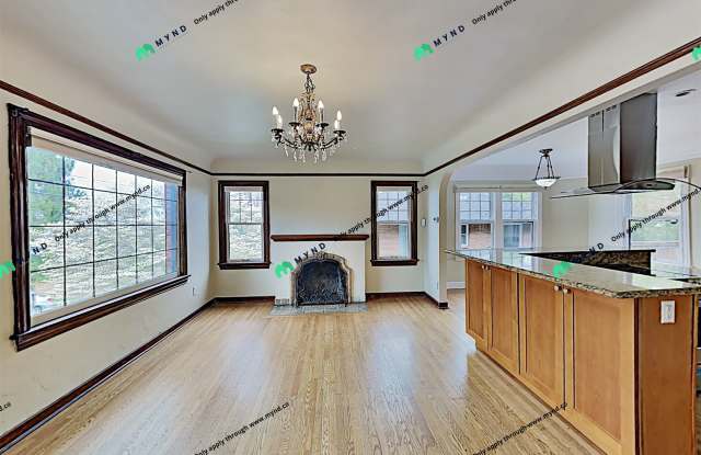 3032 12th Ave W Gallery 2