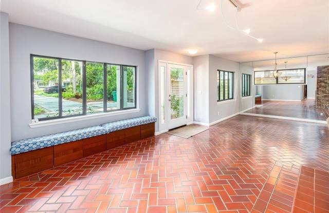 1250 RICHMOND ROAD Gallery 3