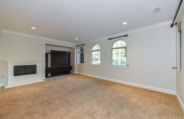 100 Rinaldi Gallery 2