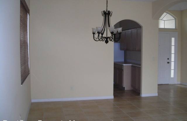 738 Lake Biscayne Way Gallery 3