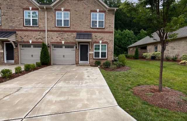 Brick Townhome in Walkertown NC photos photos