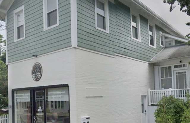 1052 Shore Road photos photos