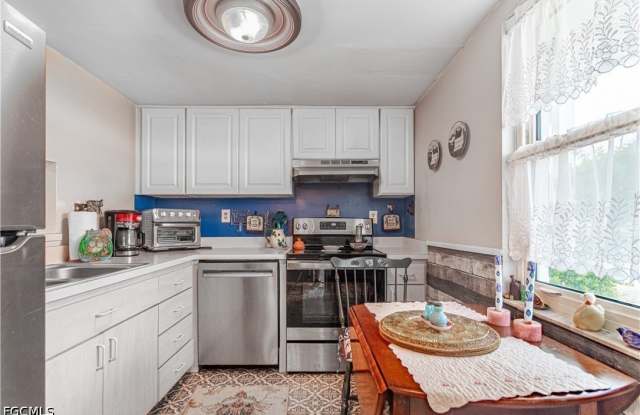 1580 Pine Valley Drive Gallery 4