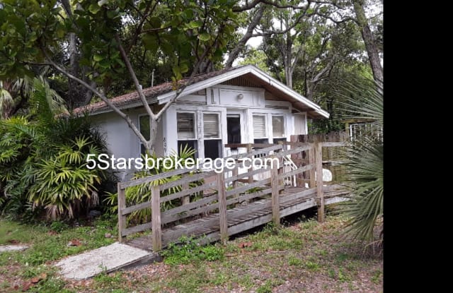 809 21st Avenue South - 809 21st Avenue South, St. Petersburg, FL 33705