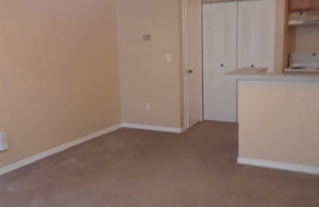 5701 Gatlin Avenue Unit 124 Gallery 2