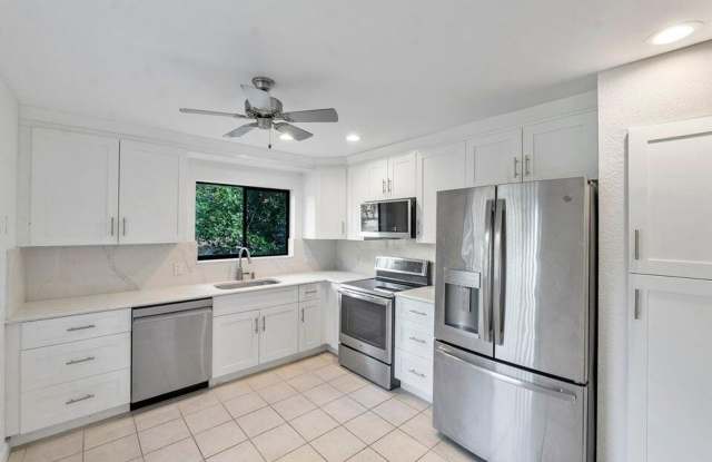 5720 Coach House Circel Circle E, Boca Raton, FL 33486 photos photos