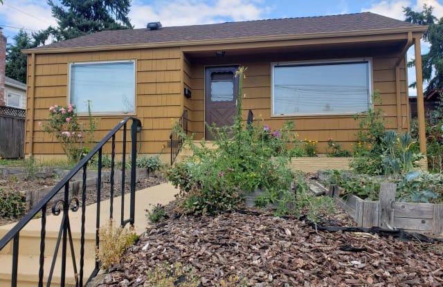 740 N 97th St - 740 North 97th Street, Seattle, WA 98103