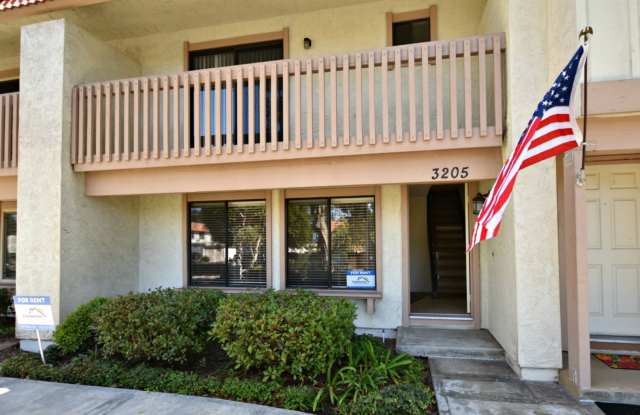 2-Story 3 Bedroom Townhome Located in Tanglewood! - 3205 Via Tonala, Carlsbad, CA 92010