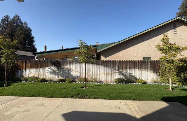 PRIVATE SHOWING ONLY! 2 Story Home for Rent in Exeter Gallery 3