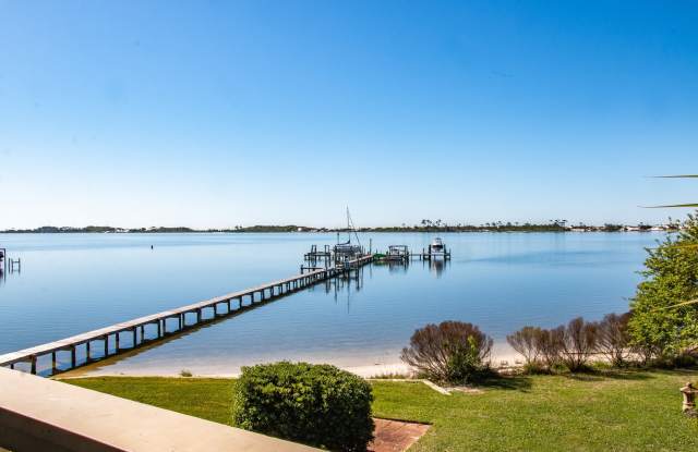 3/2 1200 SF condo on the Intercoastal West of Hurlburt! photos photos