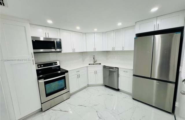 3280 Spanish Moss Ter - 3280 Spanish Moss Terrace, Lauderhill, FL 33319