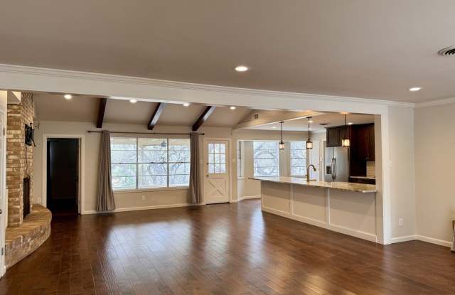 131 CANYON OAKS DR Gallery 4