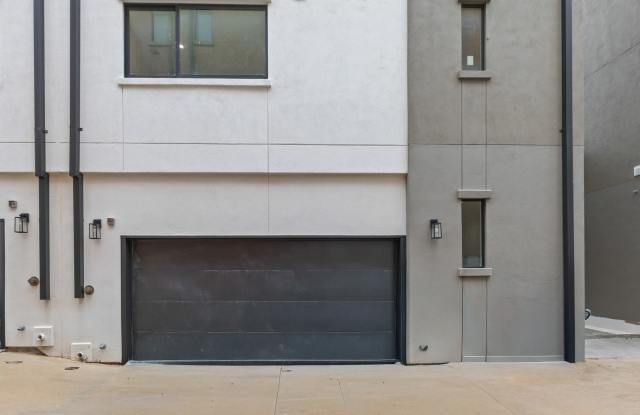222 E Courtland Pl Gallery 4