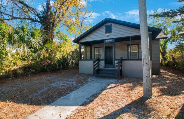 REDUCED $25 App Fee 3bdrm/1bath home with large yard ** Section 8 OK *** $1795.00** - 2166 17th Avenue South, St. Petersburg, FL 33712