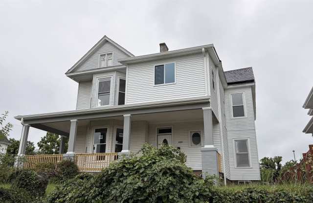1201 Grove Avenue photos photos