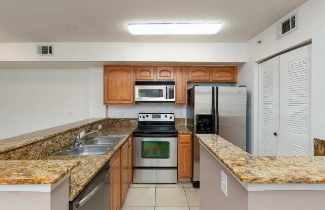 281 SW Palm Drive Gallery 2