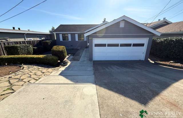 Bright Multi-Level 4BR Home with Two Primary Bedrooms photos photos