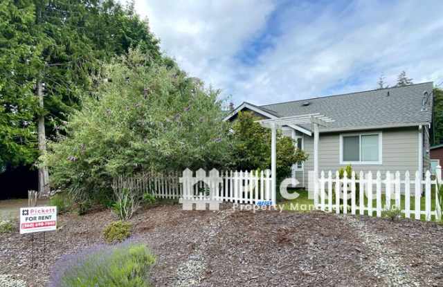 13995 Adrian Lane Northwest - 13995 Adrian Lane Northwest, Seabeck, WA 98380