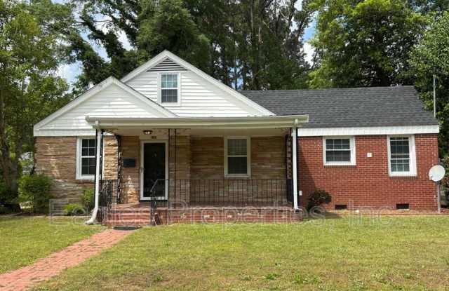 1307 E Ash St photos photos