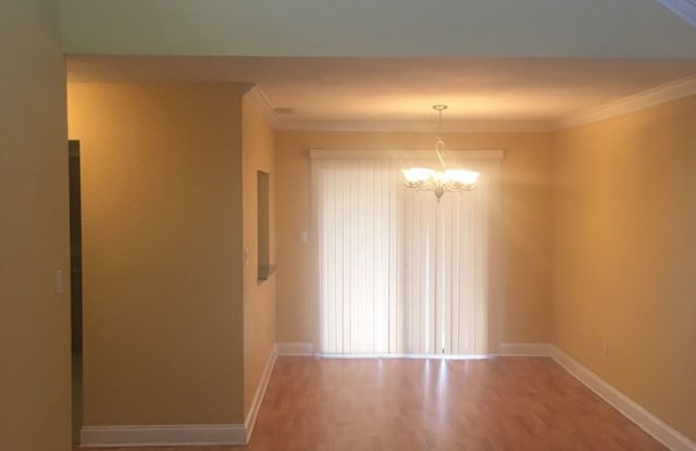 237 Countrywalk Place #202 Gallery 4