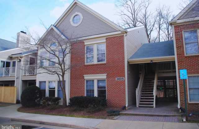 3805 RIDGE KNOLL COURT - 3805 Ridge Knoll Court, Fair Oaks, VA 22033