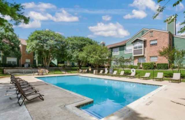 1564 Lawnmont Dr Gallery 4