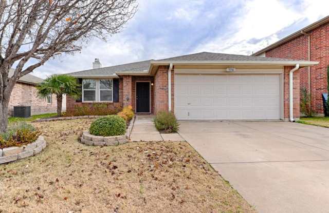 5156 Cliff Oaks Drive - 5156 Cliff Oaks Drive, Fort Worth, TX 76179