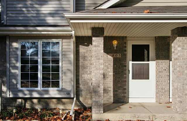 Large 2-bedroom condo on Iowa City's west side photos photos