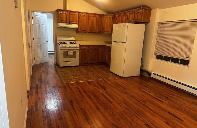 161-14 140th Avenue unit: 2 photos photos