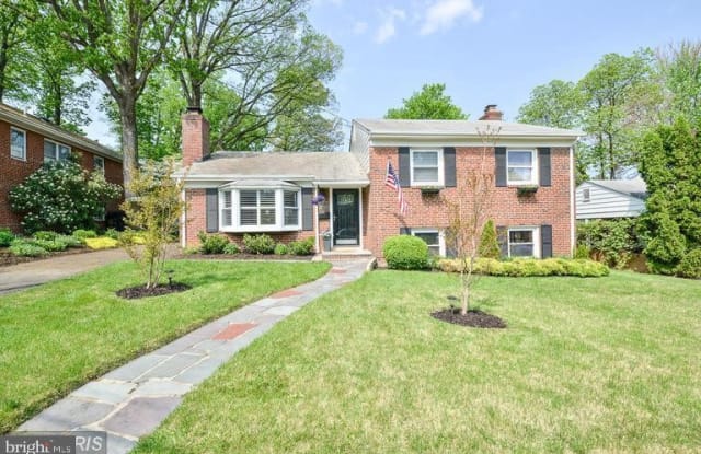 1010 N QUINTANA ST - 1010 North Quintana Street, Arlington, VA 22205