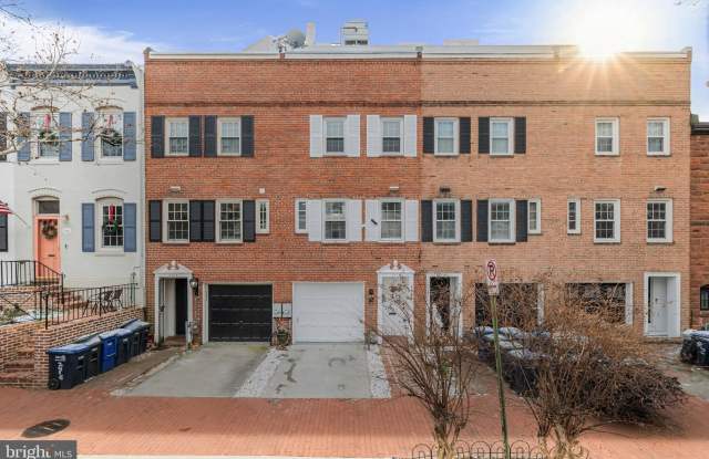 2420 NW I Street NW photos photos