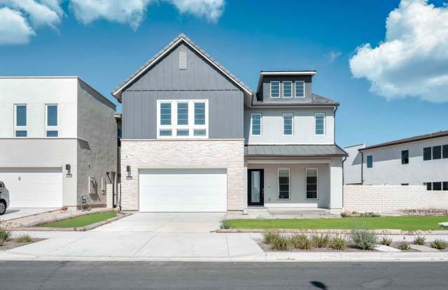 Brand-New 5-Bedroom Home in FivePoint Valencia Gallery 1