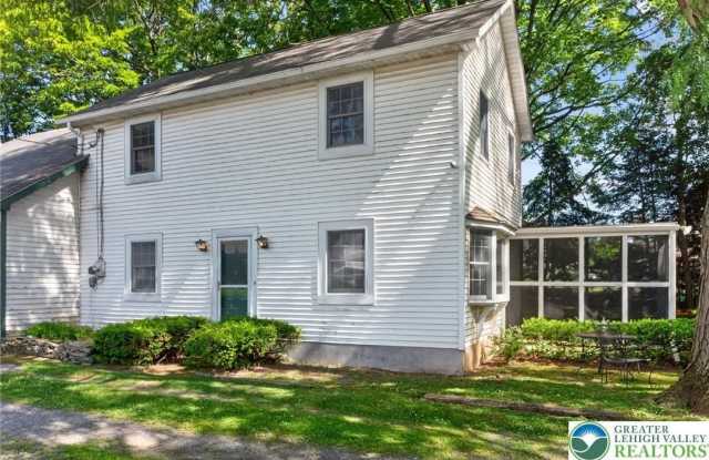 1226 Trexlertown Rd photos photos