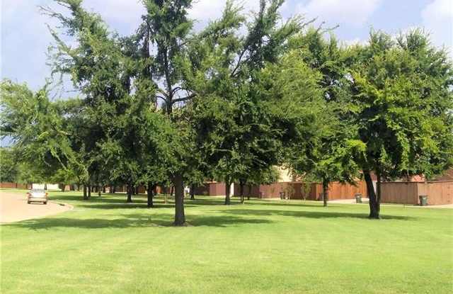 7905 Rosebriar Lane Gallery 3