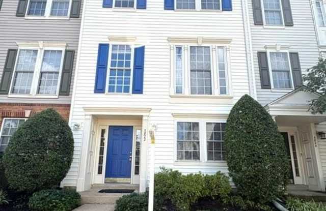 5822 PEARSON Lane Gallery 1