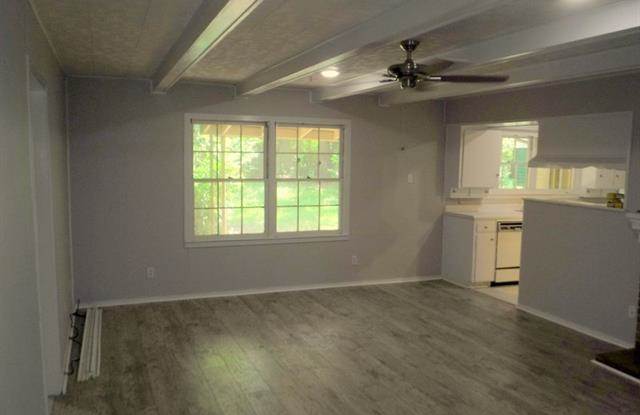 7220 Meadowbrook Drive Gallery 4