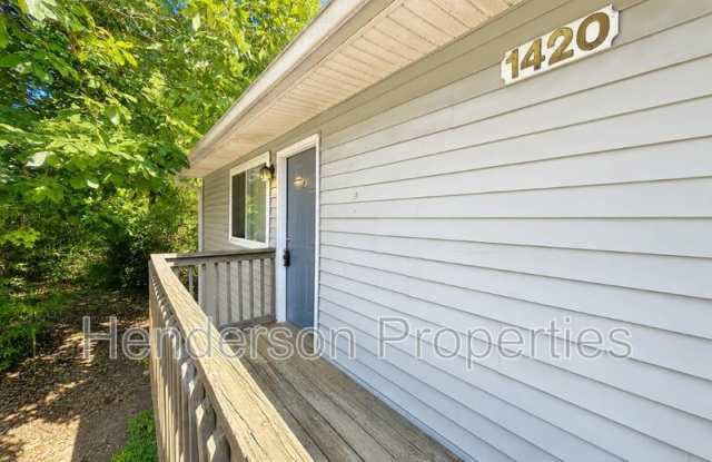 1420 Riverview Road photos photos