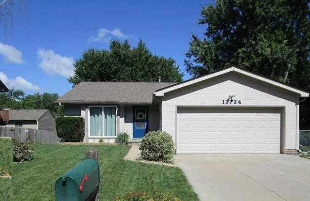 12724 Grant Cir - 3 Bed/2.5 Bath in Willow Wood | Vaulted Ceilings, Attached 2-Car Garage, Finished Lower Level photos photos