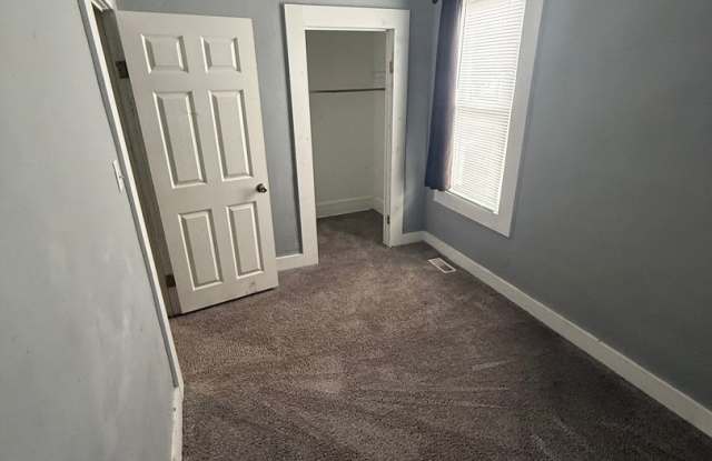 2 Bedroom/1 Bath close to school! Gallery 4