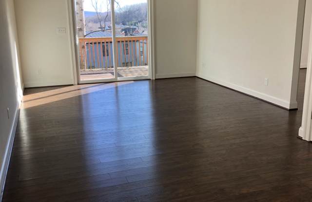 206 Stribling Avenue - B Gallery 4