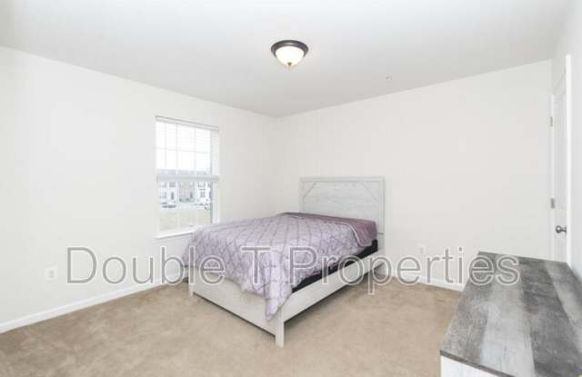 1841 Graymount Way Gallery 4