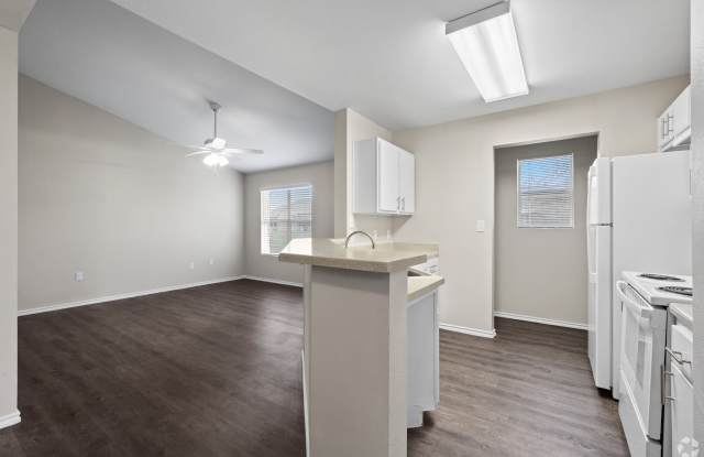 La Vista - Senior & Affordable Housing Gallery 3