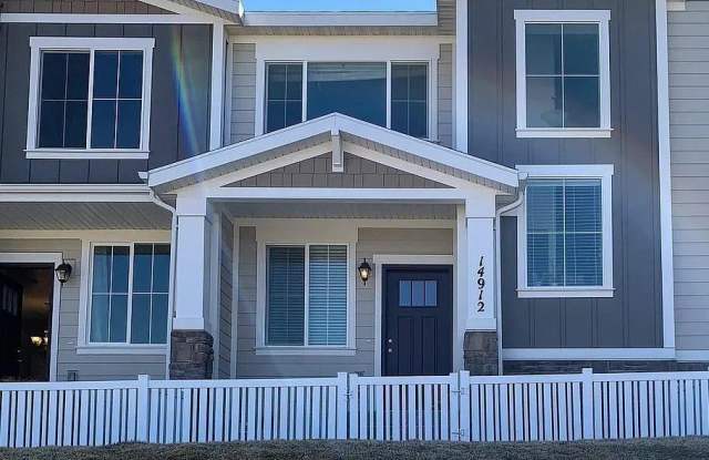 3Bed/3.5 Bath Town Home for Rent in Bluffdale! photos photos