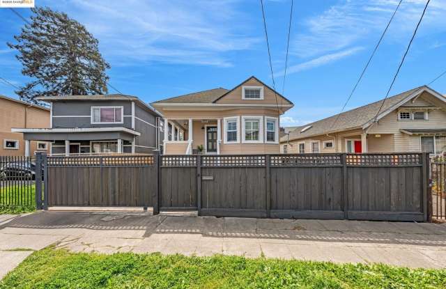 953 34Th St photos photos