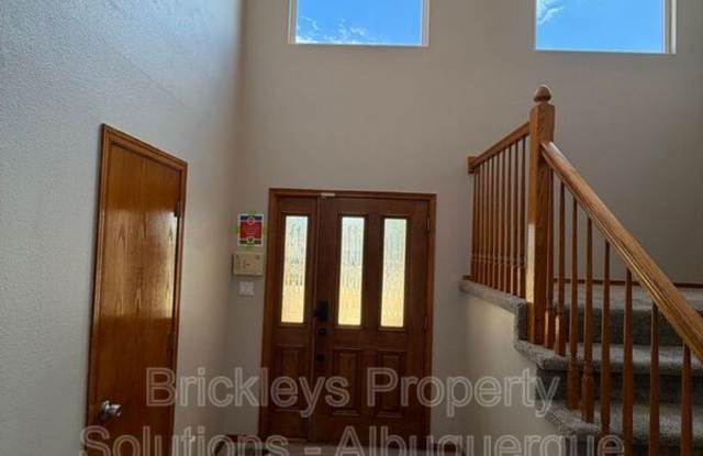 10331 Dunbar St NW Gallery 4