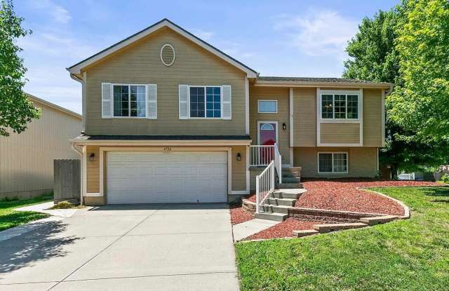 Charming 3-Bedroom, 2-Bath Home in Quail Run! photos photos