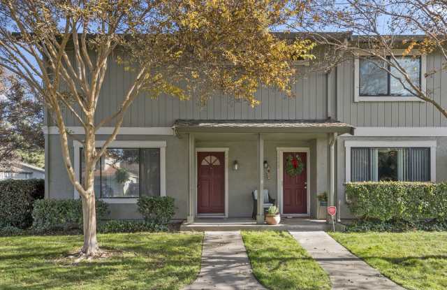 Remodeled 3-Bedroomn 2.5-Bathroom Townhome photos photos