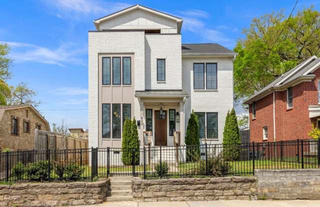 Luxury Living Just Minutes from Downtown Nashville photos photos