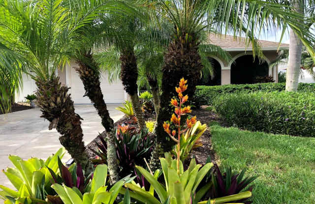 647 100th Avenue North - 647 100th Avenue North, Naples Park, FL 34108
