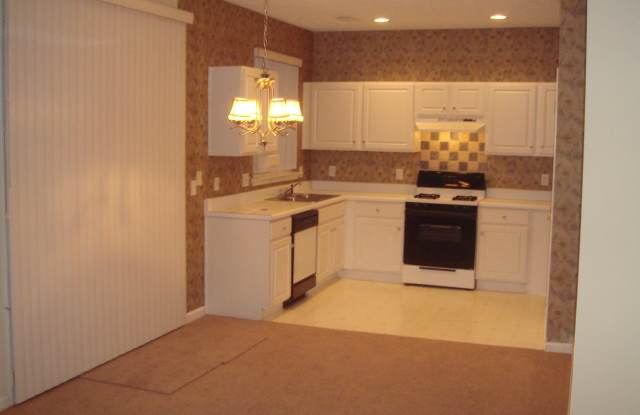 707 Windcroft Circle Gallery 3
